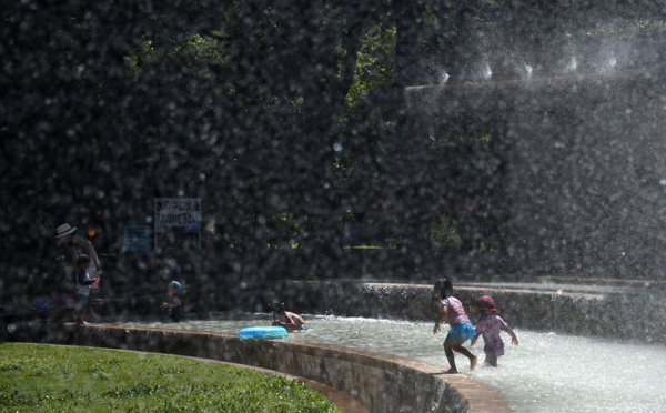 Chaleurs record au Japon: les autorités multiplient les mises en garde