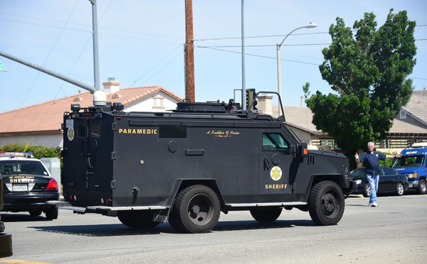 Prise d'otages dans un supermarché à Los Angeles: un mort