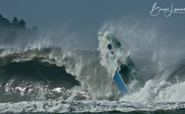 Surf -  Indonésie : Le surf trip tourne au cauchemar MAJ