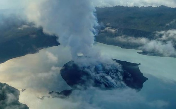 Eruption volcanique: le Vanuatu ordonne une nouvelle évacuation