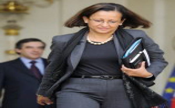 Déplacement en Polynésie française de Marie-Luce Penchard pour le projet de réforme de la loi électorale