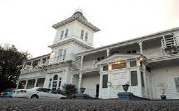 Compromis de vente signé pour le Rocklands Hostel