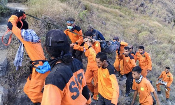 Séisme en Indonésie : des randonneurs évacués racontent leurs frayeurs