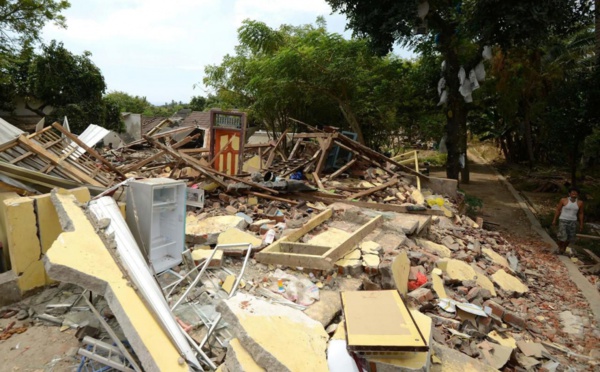 Indonésie: le séisme a fait 319 morts à Lombok, secouée par une violente réplique