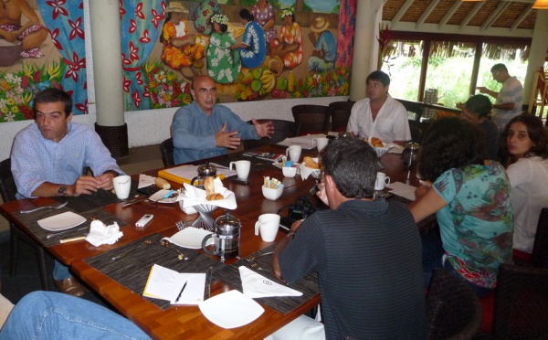 Michel Kops de retour au fenua pour expliquer la TNT