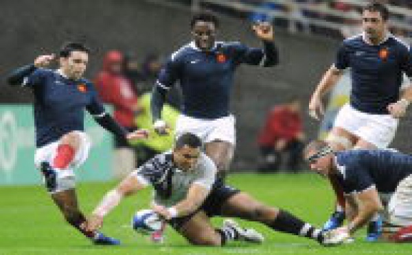 Tournées - Le XV de France débute par une facile victoire contre les Fidji