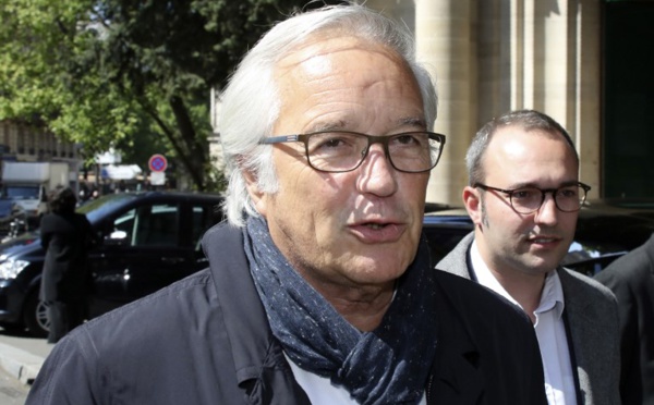 François Rebsamen de retour après avoir soigné un cancer