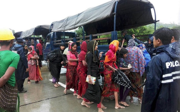 Oubliés, 129.000 Rohingyas restés en Birmanie dépérissent dans des camps