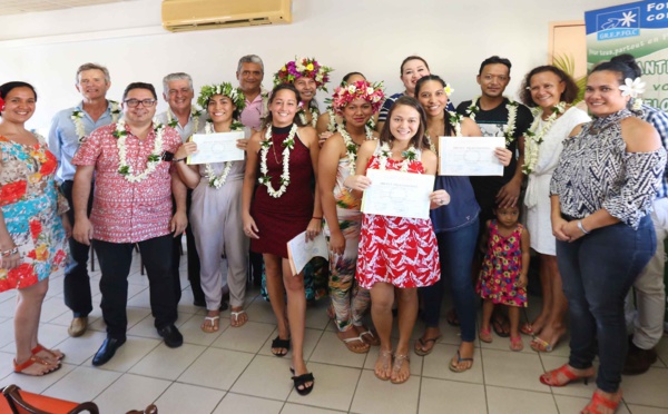 Remise de diplômes à 9 nouveaux préparateurs en pharmacie