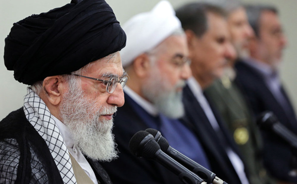 Iran: convoqué au Parlement, Rohani déçoit avec ses arguments sur l'économie