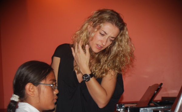 Masterclasse de piano classique: Carré d'as entre une fée de la musique et trois espoirs du piano polynésien