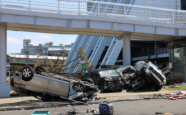 Typhon au Japon: 11 morts et l'aéroport d'Osaka à l'arrêt jusqu'à nouvel ordre