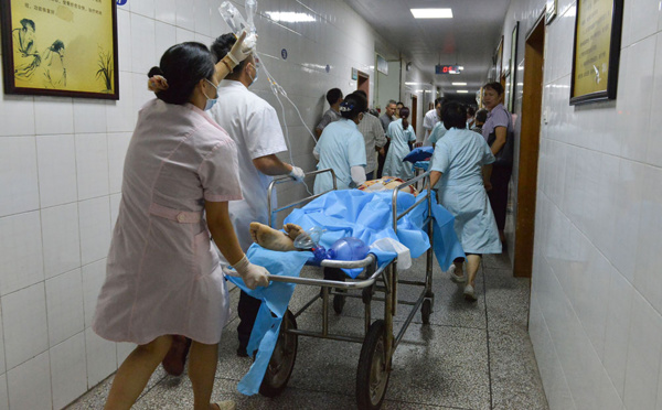 Une voiture fonce dans la foule en Chine: 11 morts, 44 blessés