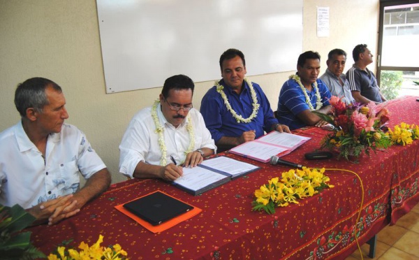 « Signature de la convention de partenariat tripartite pour le développement des sections sportives »