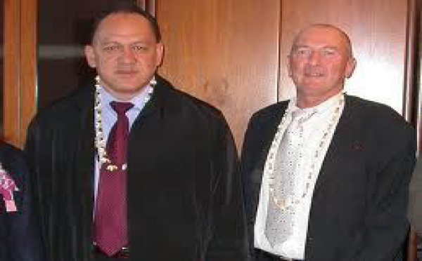 Joseph Kaiha élu président de la Communauté des communes des Marquises