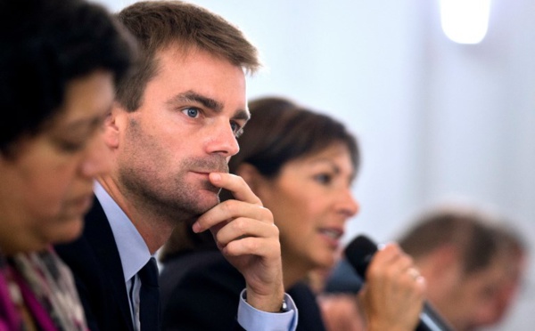 Le premier adjoint d'Anne Hidalgo démissionne avec fracas