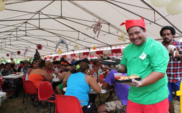Un peu de chaleur de Noël pour les sans-abris aussi