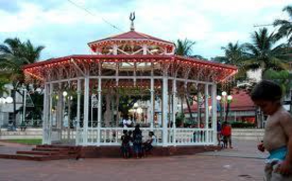 A Nouméa, Noël se prépare sous la canicule