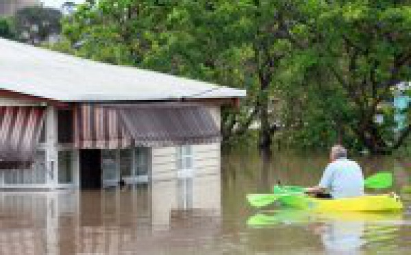 Australie: des inondations "sans précédent" qui risquent de s'aggraver