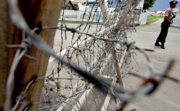 Indonésie: plus de 1.000 détenus profitent du séisme pour s'évader