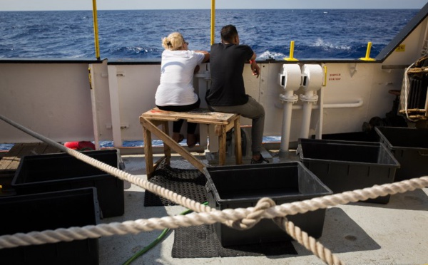 Un collectif italien envoie un bateau témoigner du drame des migrants