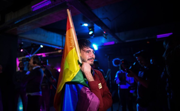 Roumanie: "oui" à l'interdiction du mariage gay lors d'un référendum invalidé par l'abstention