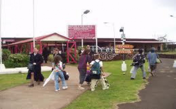 Chili: l'aéroport de l'île de Pâques partiellement fermé pendant un mois