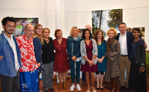 Dinah Desjardins lauréate du concours littéraire de la Délégation à Paris