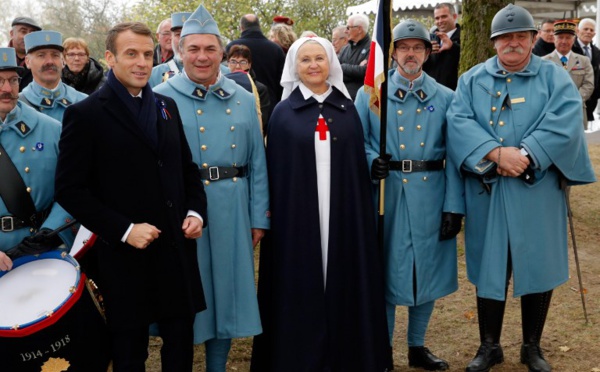 Macron honore les Poilus et défend sa politique en Lorraine