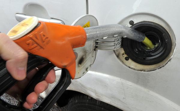 Fronde sur les carburants: le gouvernement cherche une sortie de crise