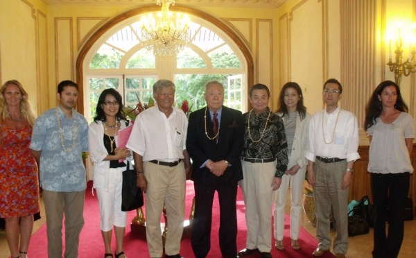 Perle: Une délégation Japonaise en visite à la Présidence