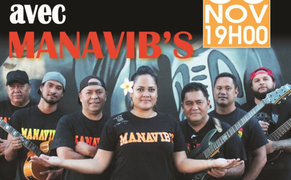 Manavib's en concert sur la scène du paepae a Hiro