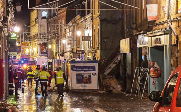 Un immeuble s'effondre dans le centre ville de Charleville-Mézières, pas de victime