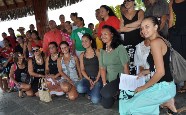Heiva 2011 : Sans réponse du ministre, les groupes de danse s’en remettent au président (VIDEO)