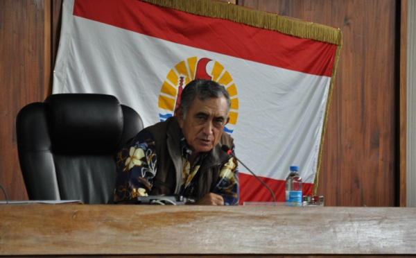 La ministre de l’Outre-mer nous prend-elle pour des «clans» ? s'interroge le tavini