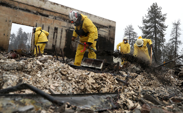 Incendies en Californie: le bilan monte à 83 morts, mais moins de disparus