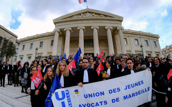 "Journée morte" des barreaux contre une réforme de la justice "illisible" et "inhumaine"