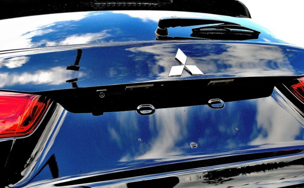 Après Nissan, Mitsubishi Motors évince aussi Ghosn