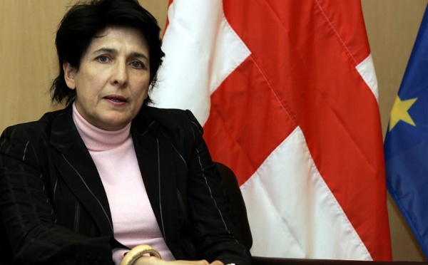 L'ex-diplomate Salomé Zourabichvili élue première femme présidente de Géorgie