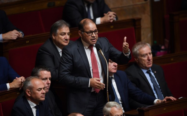 La Réunion est "à bout de souffle", les "gilets jaunes" doivent "s'arrêter"