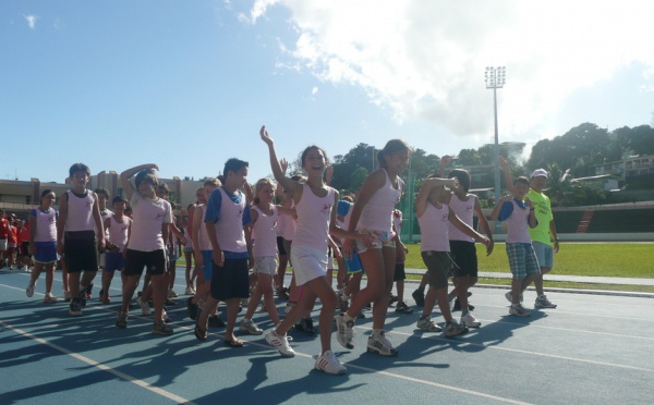 Préparation aux XXVème Jeux Athlétiques au stade Pater