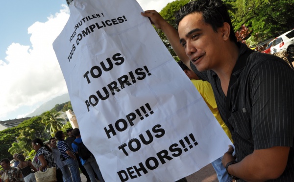 Contestation citoyenne devant l'assemblée