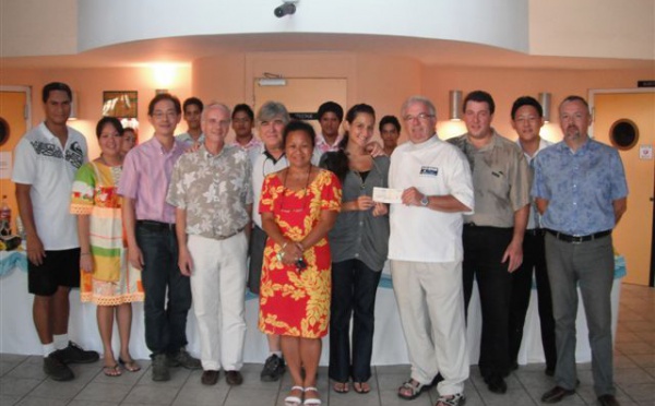 Le lycée hôtelier récolte 560 000 F pour l'association SOS Japon