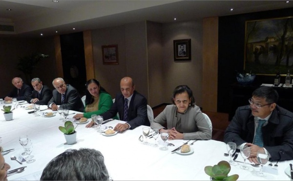 Gilles Yau participe à la conférence des chambres de commerce et d'industrie à Paris..