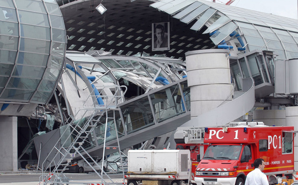Quatorze ans après, ouverture du procès de l'effondrement mortel d'un terminal à Roissy