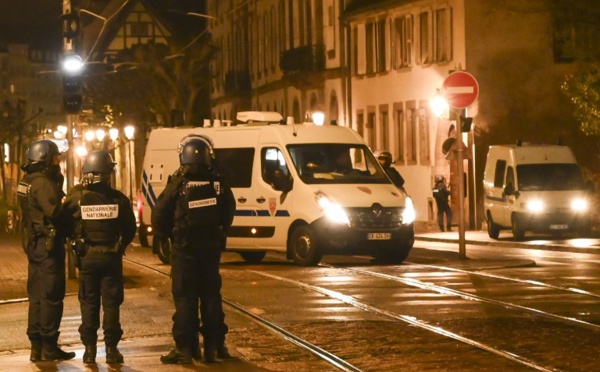 Toujours en fuite, le tireur de Strasbourg est un radicalisé au lourd passé judiciaire