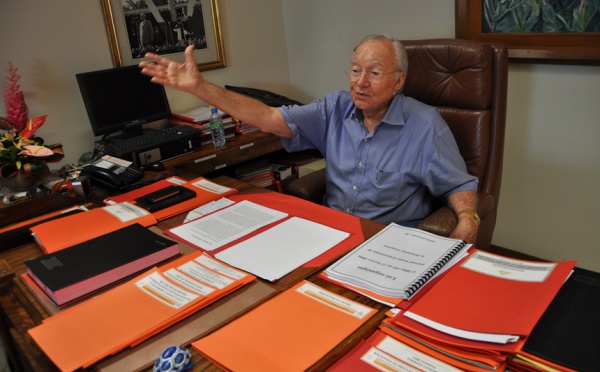 Ouverture du procès des emplois "fictifs" : l'interview exclusive de Gaston Flosse