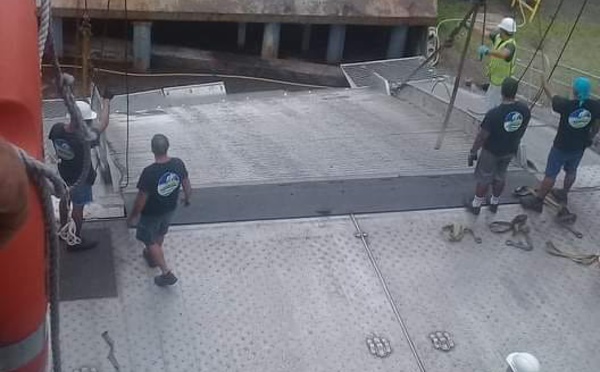 Rupture des câbles de l'Aremiti 2 : les passagers bloqués durant une heure