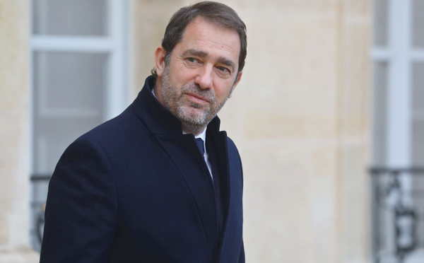 Castaner revalorise les salaires des policiers après une journée de protestation