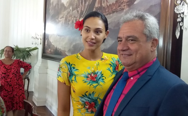 Retour de Miss France : "Venez habillés samedi en tenue locale" (Hinarere Taputu) 